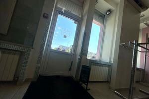 комерційна за адресою Наукова вул., 64