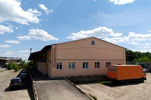 комерційна за адресою Польова вул., 8