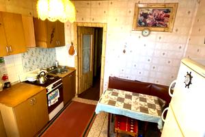 квартира за адресою Миколи Міхновського вул., 10/1