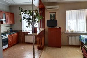 дом по адресу Центральна