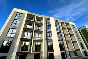 квартира по адресу Українська ул., 1