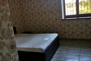 будинок за адресою с. Піщане, Воровського, 1