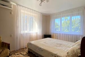квартира за адресою Мирона Тарнавського вул. (Кутузова), 118