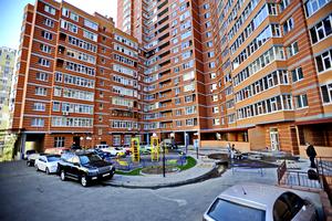 квартира за адресою Ревуцького вул., 9
