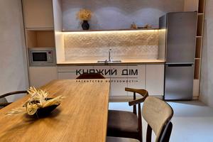 комерційна за адресою Кудрявська вул., 16