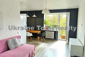квартира за адресою Верховної Ради бульв., 18
