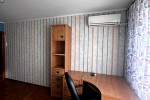 квартира за адресою Братиславська вул., 12