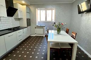 квартира за адресою Академіка Сахарова вул., 26
