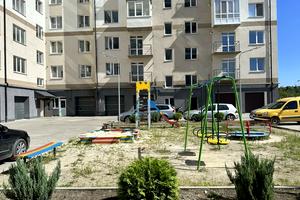 квартира за адресою Заозерна вул., 1