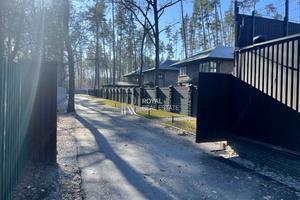 дом по адресу молодіжна, 14