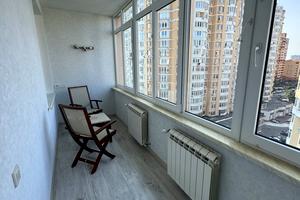 квартира за адресою Зоопаркова вул., 12