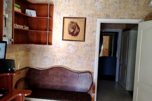 комерційна за адресою Металургів просп., 6