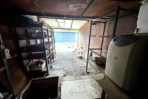 комерційна за адресою Тараса Редькіна вул. (Пєшкова), 1