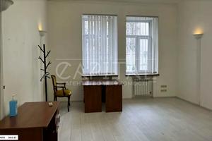 комерційна за адресою Шовковична вул., 5