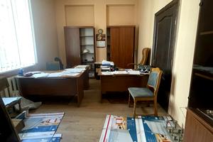 комерційна за адресою Андрія Мельника вул. (), 1