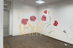 комерційна за адресою Басейна вул., 7-В