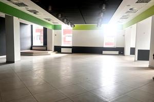 комерційна за адресою 23 Серпня вул., 33а