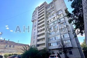 квартира за адресою Садова вул., 42а