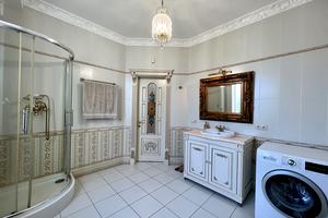 будинок за адресою Андріївська вул., 10
