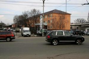 комерційна за адресою Івана Федорова вул., 32А