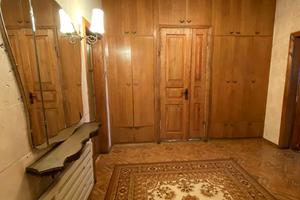 будинок за адресою с. Дніпровське, Горького