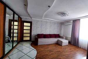 квартира за адресою Академіка Корольова вул., 16