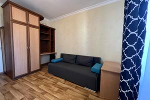 квартира за адресою Дніпровська набережна вул., 19