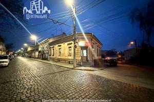 комерційна за адресою Йосипа Бурга вул. (Удонова), 1