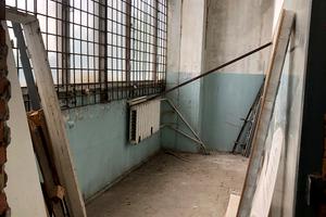 комерційна за адресою Базавлуцька вул., 107