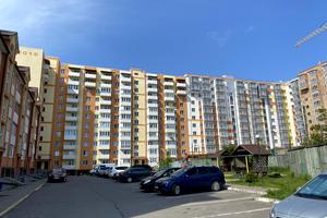 комерційна за адресою Гайдамацька вул. (Марфи Струтинської), 13