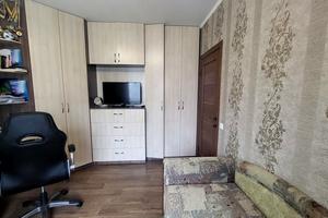 квартира за адресою Курсанта Єськова вул., 14