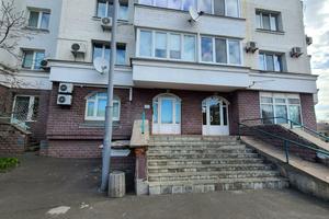 комерційна за адресою Автозаводська вул., 99/4