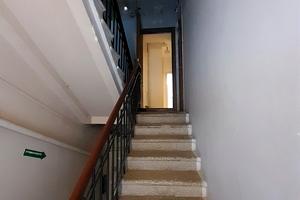 комерційна за адресою Київ, Костельна вул., 10