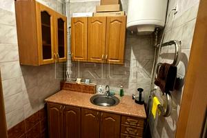 комерційна за адресою Велика Житомирська вул., 6/11