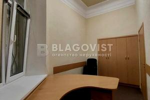 комерційна за адресою Лютеранська вул., 11-А