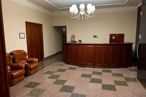 комерційна за адресою Липська вул., 10