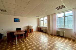 комерційна за адресою Казарського вул., 1/2