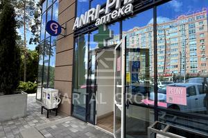 комерційна за адресою Університетська вул., 3/1