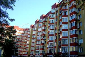 комерційна за адресою Салютна вул., 1-Б