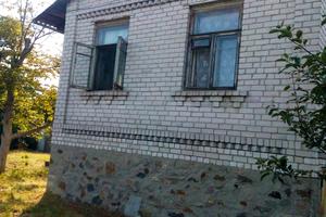 будинок за адресою с. Вишеньки, Озерна 2, 69