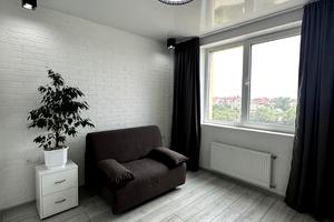 квартира за адресою Перлинна вул., 8