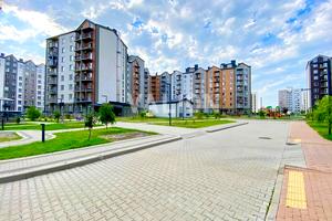 квартира по адресу Героїв Крут ул., 10