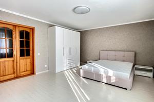 квартира за адресою Першотравнева, 57-а