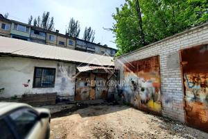 комерційна за адресою Степана Тільги вул. (Революційна), 34д
