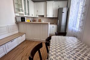 квартира за адресою В'ячеслава Чорновола просп. (), 30