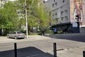 коммерческая по адресу Староказацкая ул. (Комсомольская), 38