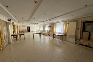 комерційна за адресою Володимира Великого вул. (), 29