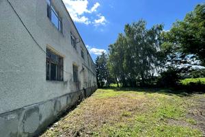 комерційна за адресою вул. Центральна, 303
