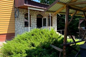 комерційна за адресою Михайла Грушевського вул., 80