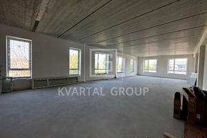 комерційна за адресою Центральна вул. (Чапаєва), 65